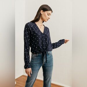 Rails Sloane Navy and White Polka Dot Tie Front Button Up Blouse, Size Small‎